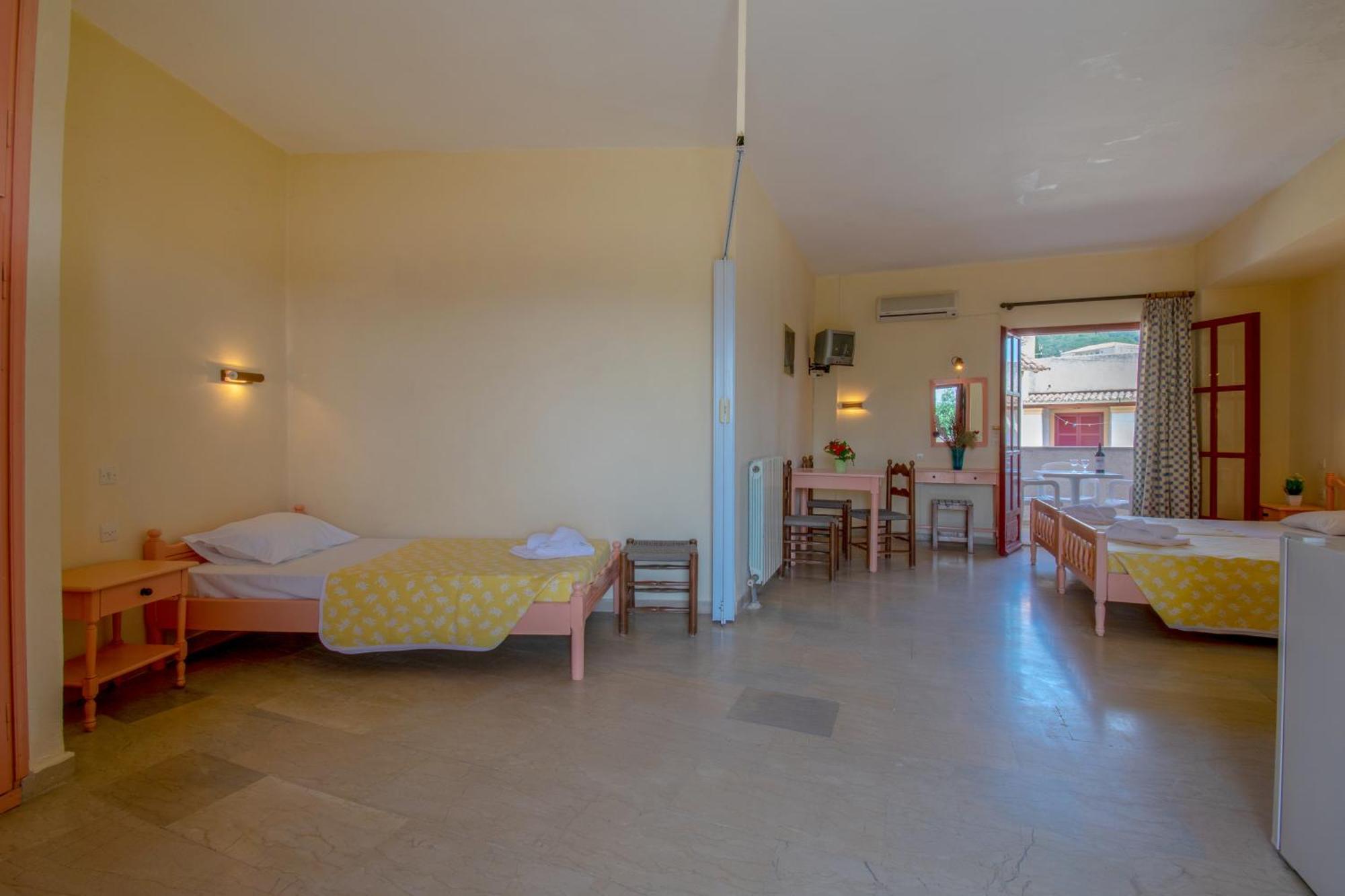 Bella Grecia And By Hotelius Appartement *